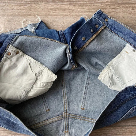 Gap Denim High Rise Distressed Button Fly Cut Off Shorts - Picture 9 of 11